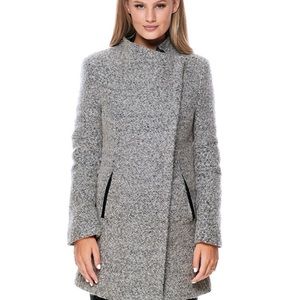 CALVI KLEIN ASYMETRIC ZIP WOOL COAT